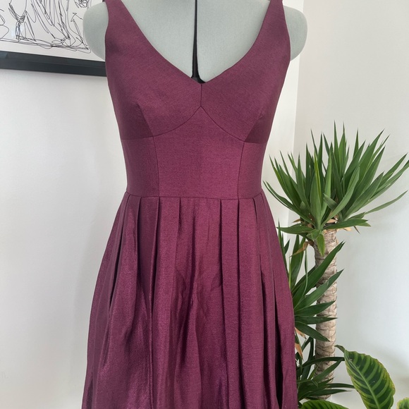 Sleeveless Pleated A-Line Dress in Iridescent Purple - Picture 2 of 4